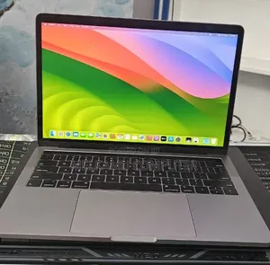 New Laptop Apple MacBook Pro 2022 M2 8GB Apple M2 SSD 512GB