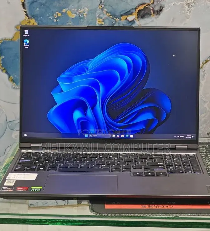 New Laptop Lenovo Legion 5 16GB AMD Ryzen 7 SSD 512GB