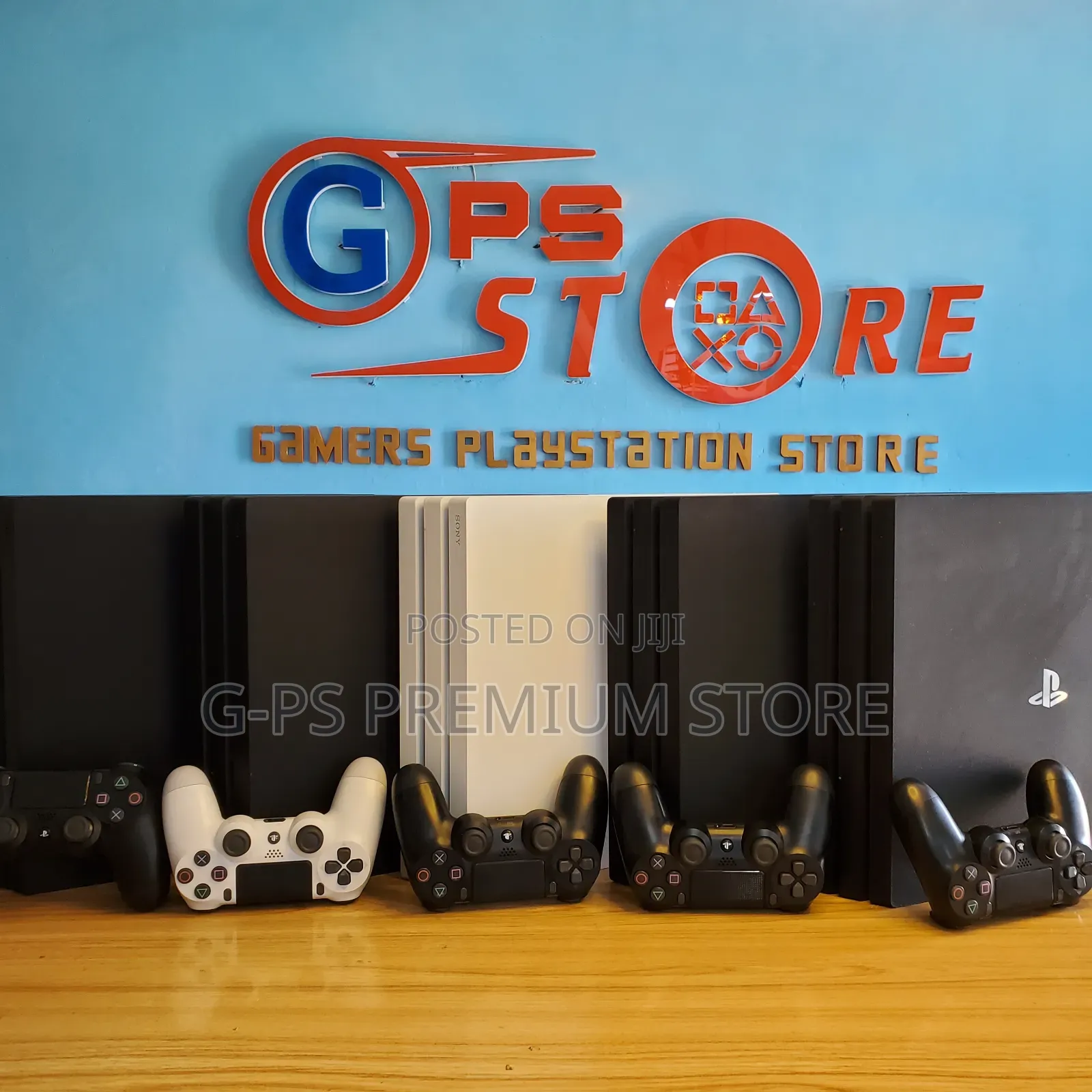 PS4 Pro – Clean Tested + Joystick