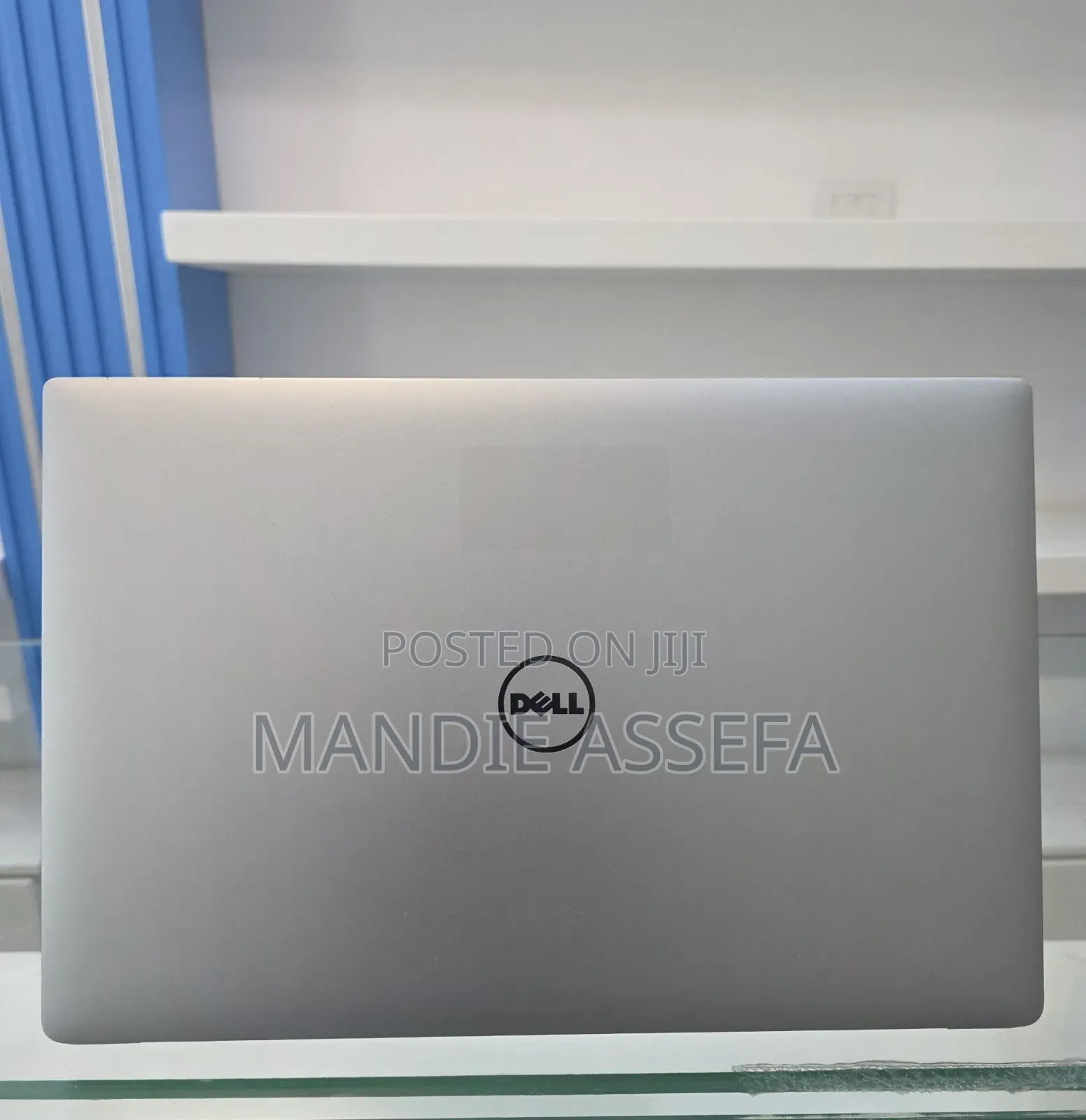 New Laptop Dell 16GB Intel Xeon SSD 512GB