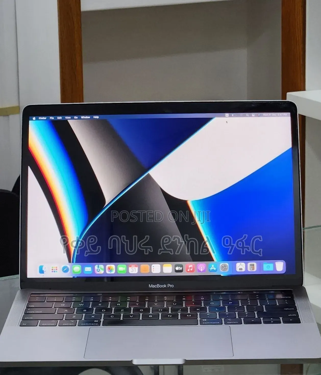 New Laptop Apple MacBook Pro 2019 16GB Intel Core i7 SSD 512GB