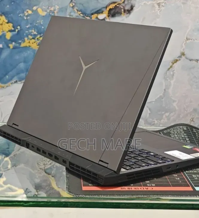 New Laptop Lenovo Legion 5 16GB AMD Ryzen 7 SSD 512GB