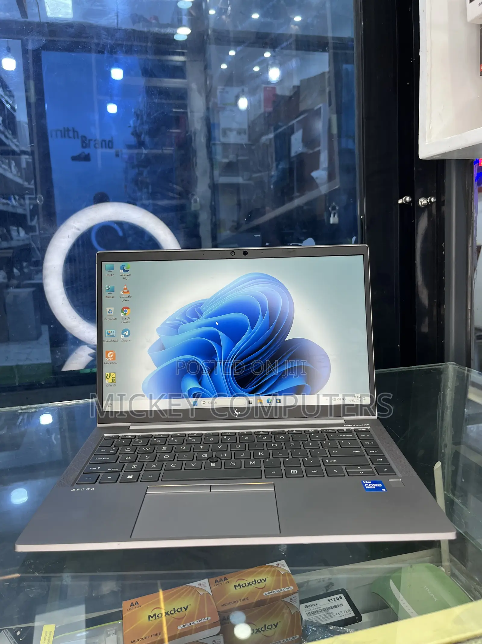 Laptop HP ZBook Firefly G8 16GB Intel Core i5 SSD 512GB