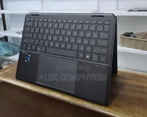 New Laptop HP Spectra 13 16GB Intel Core i7 SSD 512GB