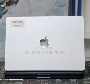 New Laptop Apple MacBook Air 2025 M4 16GB Apple M4 SSD 256GB