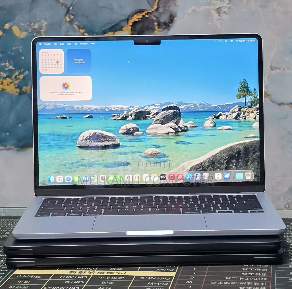 New Laptop Apple MacBook Air 2025 M4 16GB Apple M4 SSD 256GB