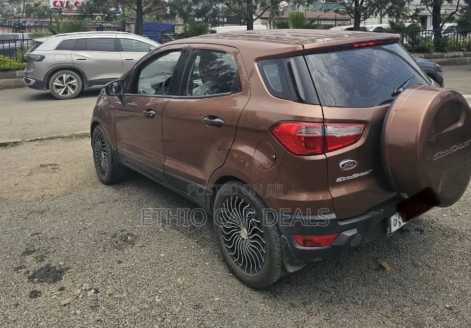 Ford Ecosport 2015 Brown