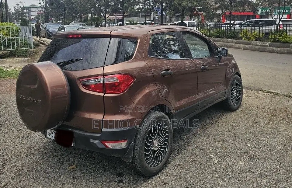 Ford Ecosport 2015 Brown