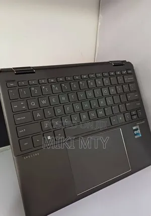 New Laptop HP Spectre 16GB Intel Core i7 SSD 1T