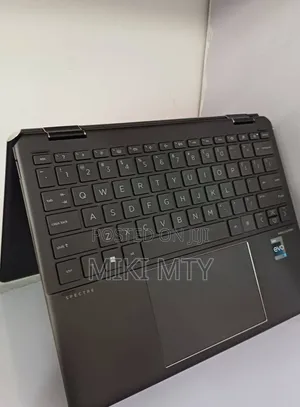 New Laptop HP Spectre 16GB Intel Core i7 SSD 1T