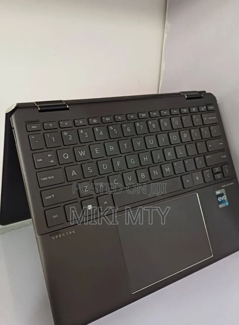 New Laptop HP Spectre 16GB Intel Core i7 SSD 1T