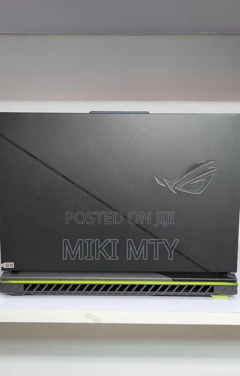 New Laptop Asus ROG Strix G15 16GB Intel Core i9 SSD 1T