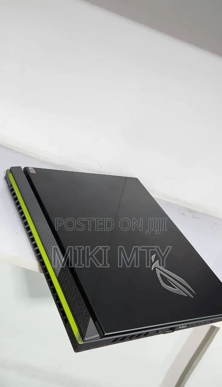 New Laptop Asus ROG Strix G15 16GB Intel Core i9 SSD 1T