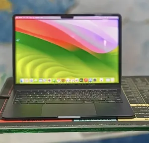 New Laptop Apple MacBook Air 2022 M2 8GB Apple M2 SSD 512GB