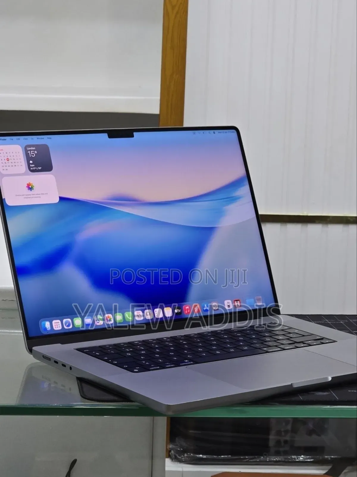 New Laptop Apple MacBook Pro 2021 M1 32GB Apple M1 Max SSD 1T