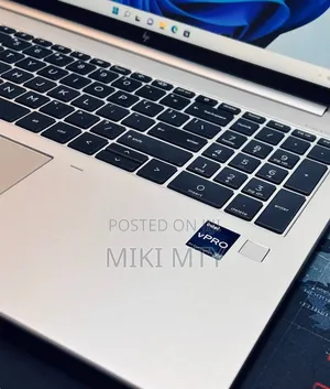 New Laptop HP EliteBook 860 G10 32GB Intel Core i7 SSD 1T