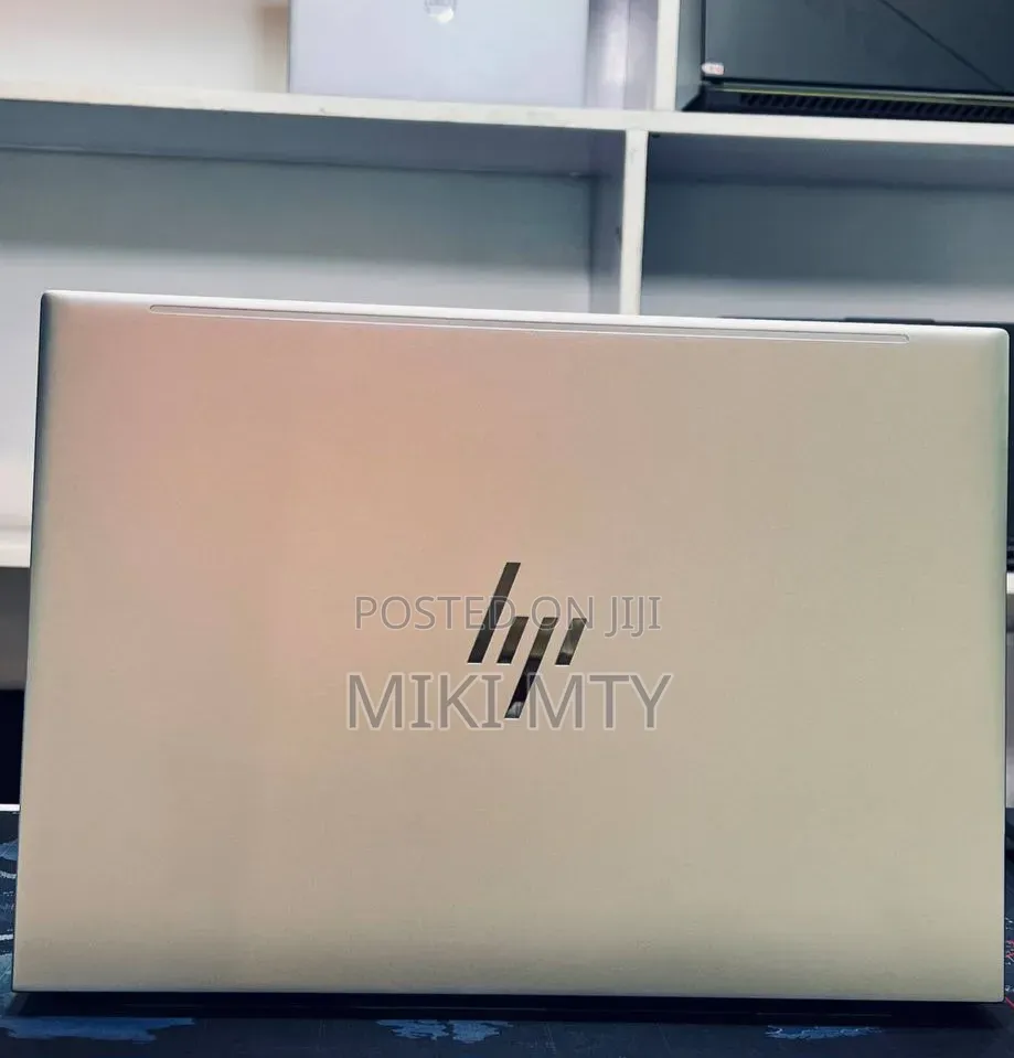 New Laptop HP EliteBook 860 G10 32GB Intel Core i7 SSD 1T
