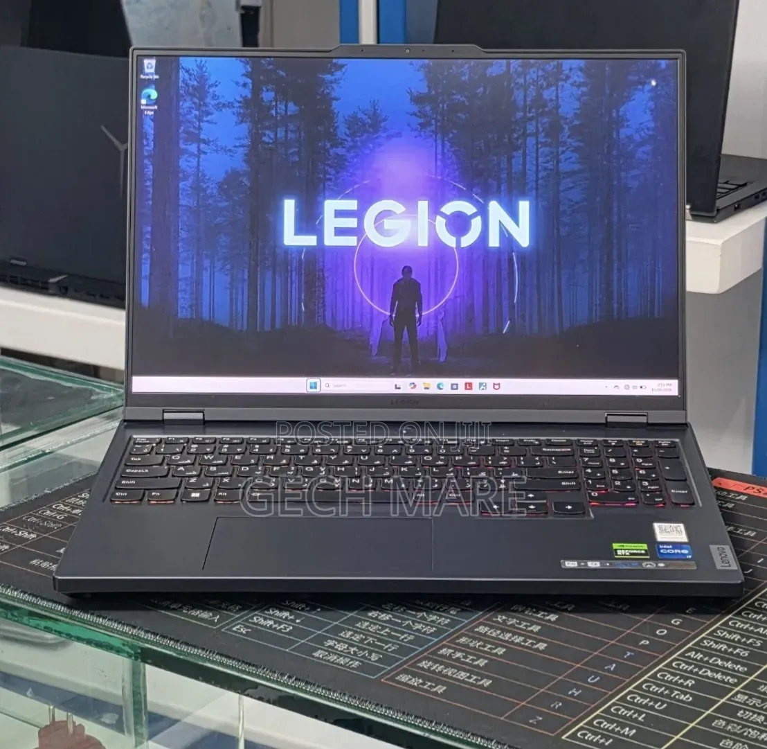 New Laptop Lenovo Legion 5 16GB Intel Core i7 SSD 1T