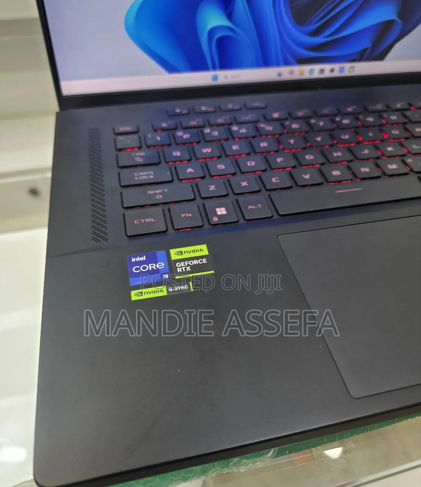 New Laptop Asus ROG Zephyrus G16 16GB Intel Core i9 SSD 1T