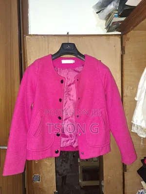 የሴቶች Pink ቀለም ኮት