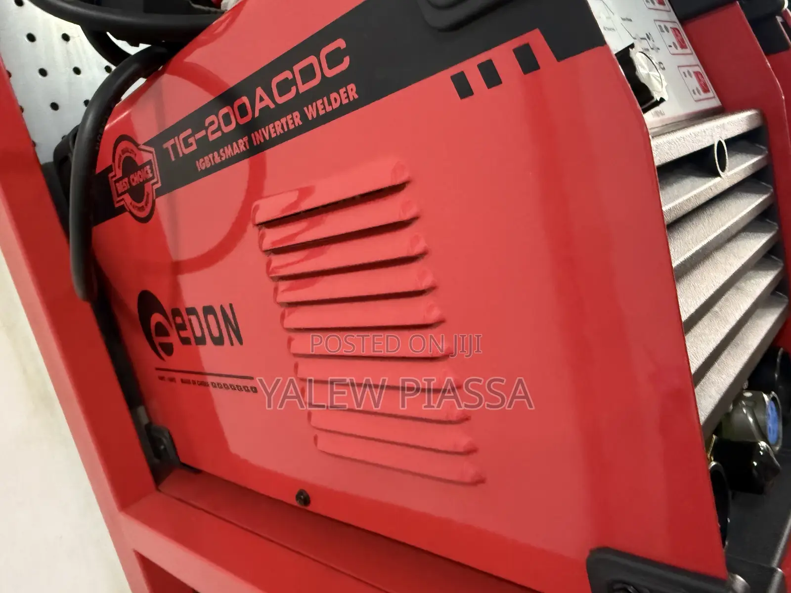 TIG-200 AC/DC Is a Versatile 200-Amp Inverter-Based