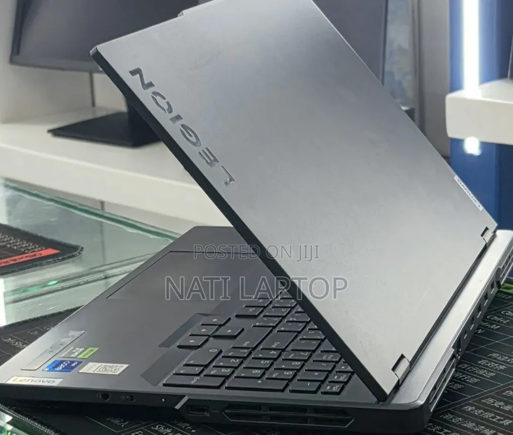 New Laptop Lenovo 16GB Intel Core i7 SSD 1T