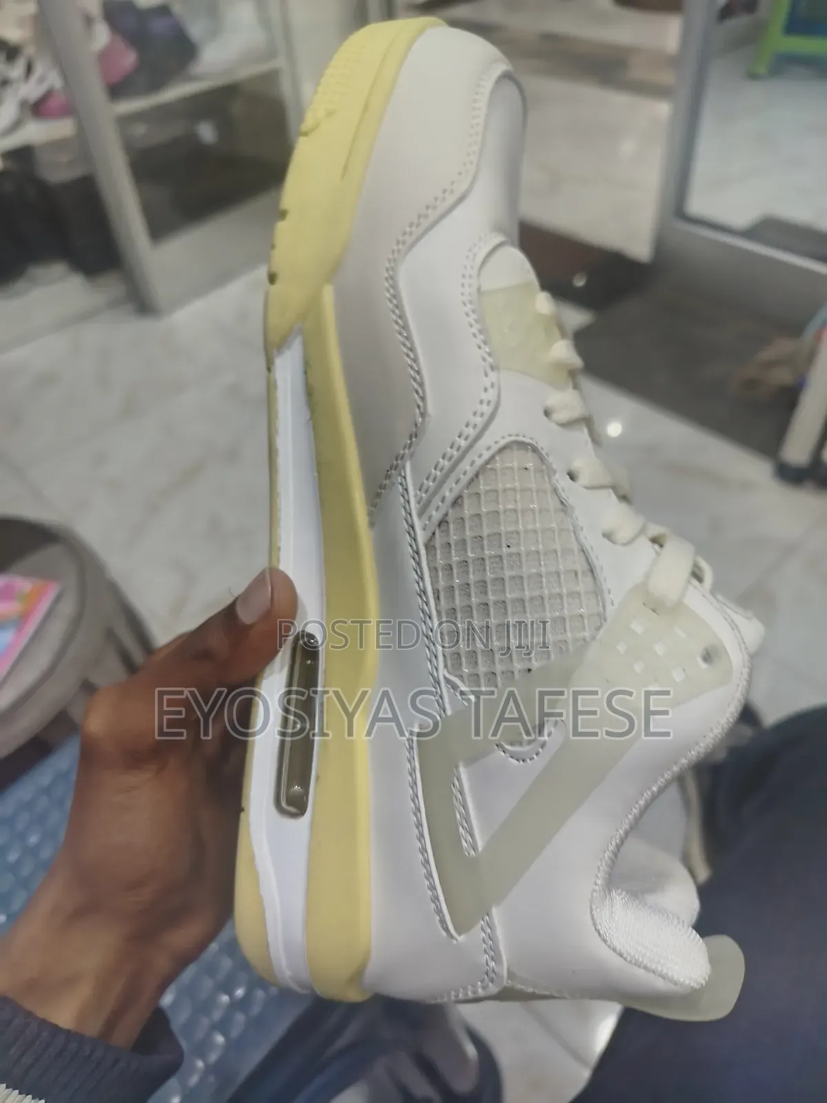 Air Jordan 4
