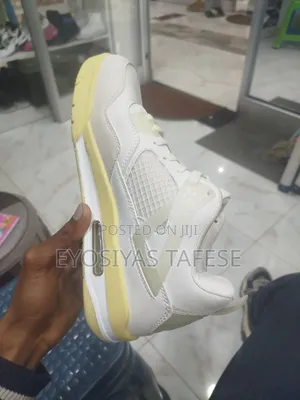 Air Jordan 4