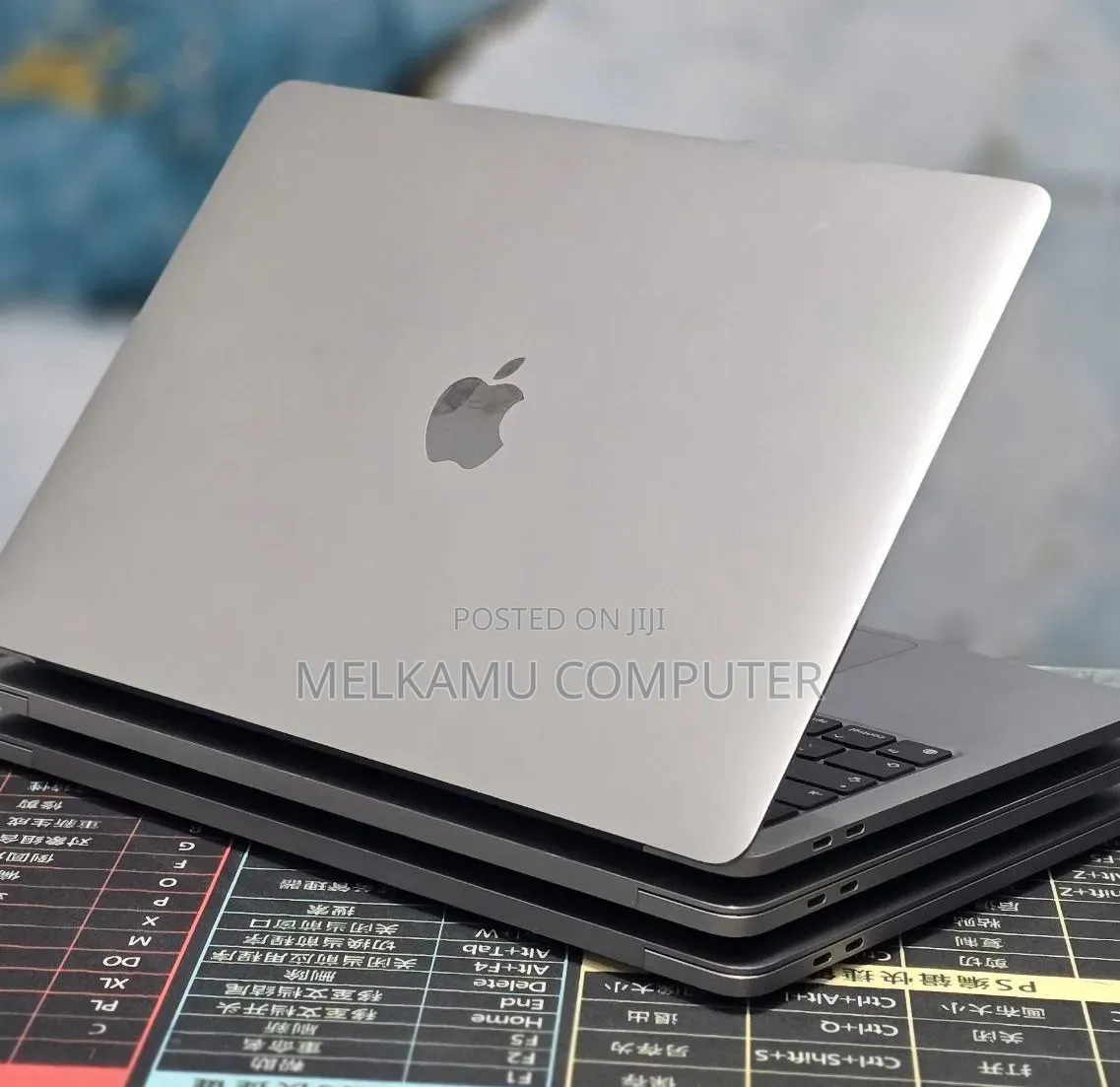 New Laptop Apple MacBook Pro 2020 M1 8GB Apple M1 SSD 512GB