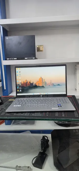 New Laptop HP Stream Notebook 16GB Intel Core i7 SSD 1T