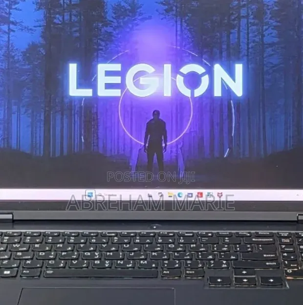 New Laptop Lenovo Legion Pro 7 16GB Intel Core i7 SSD 512GB