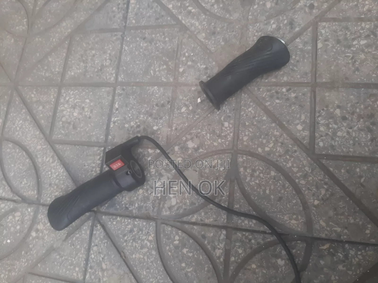The Handle/Throttle