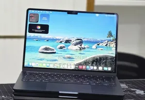 New Laptop Apple MacBook Air 2025 M4 16GB Intel SSD 256GB