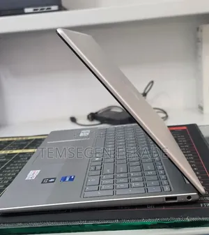New Laptop HP Stream Notebook 16GB Intel Core i7 SSD 1T