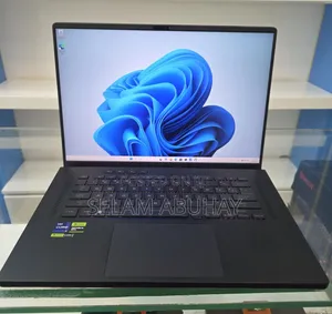 New Laptop Asus ROG Strix G15 16GB Intel Core i9 SSD 1T