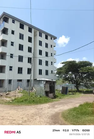 3bdrm Apartment in በላቸዉ, Bole for sale