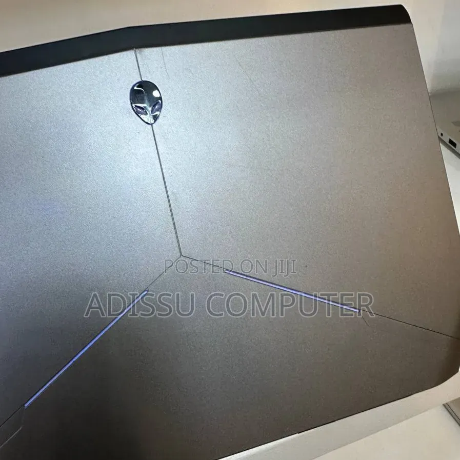 New Laptop Dell XPS 15 16GB Intel Core i7 SSD 500GB
