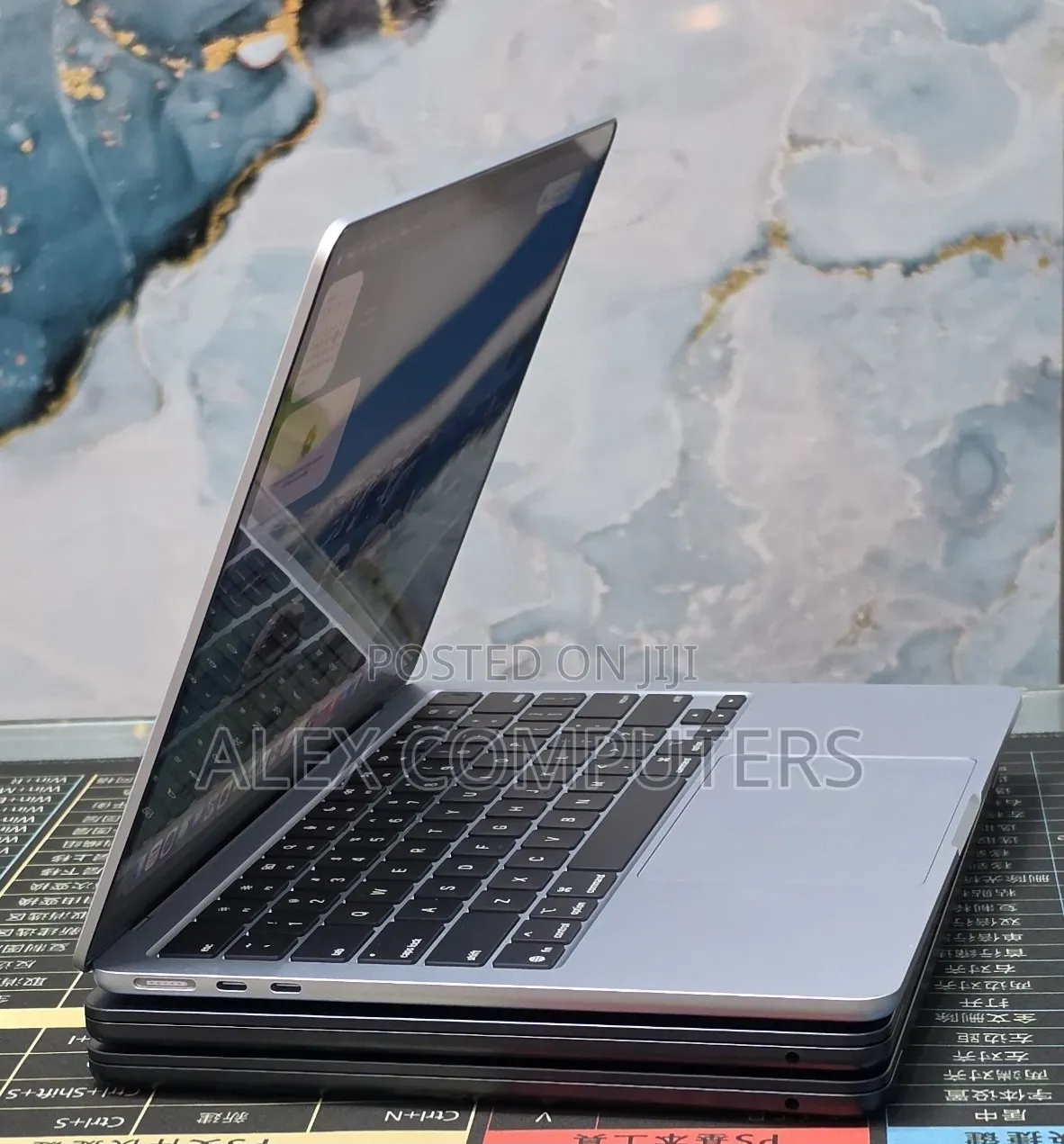 New Laptop Apple MacBook 16GB Apple M4 SSD 256GB