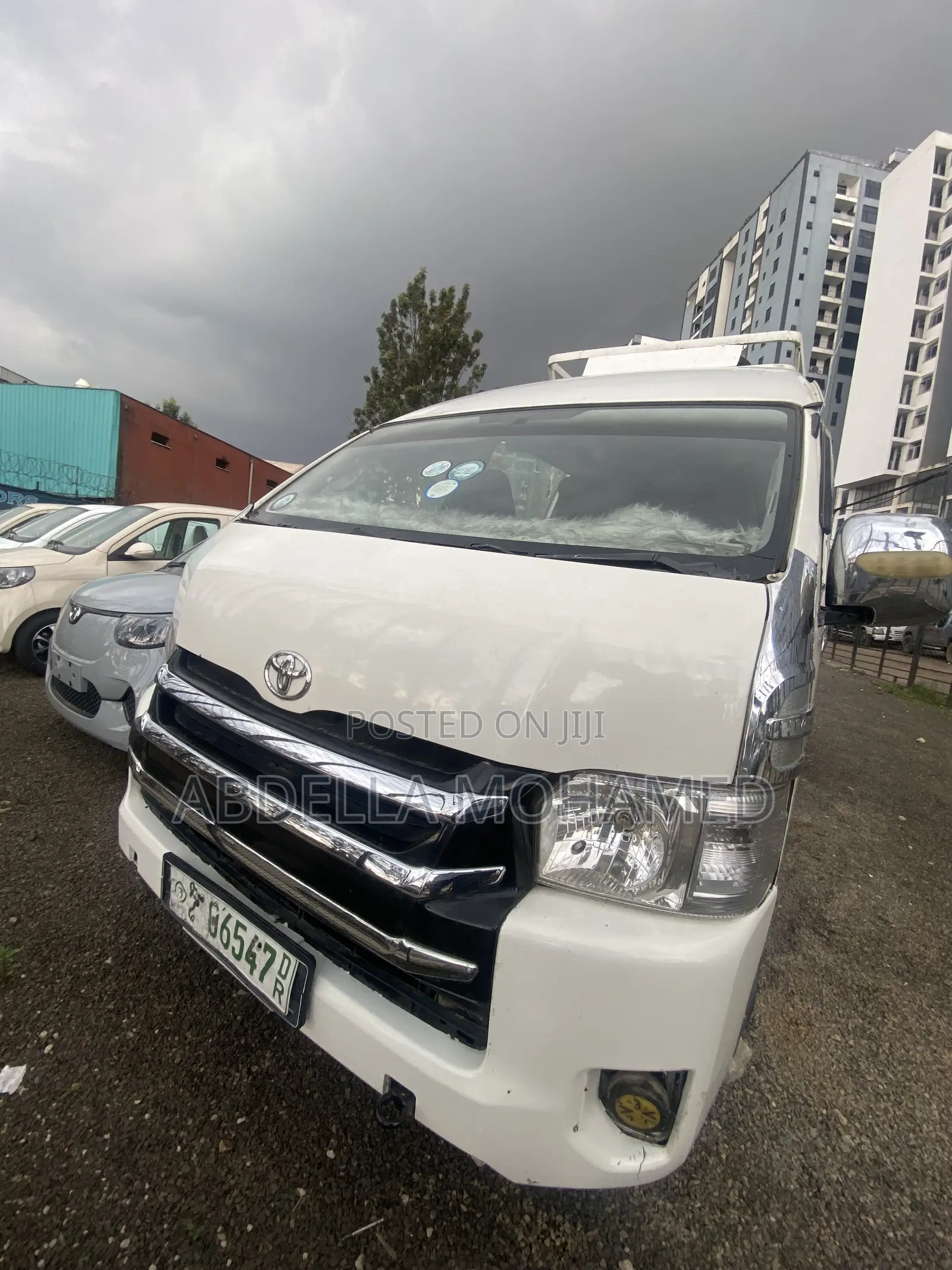 Toyota HiAce 2010 White
