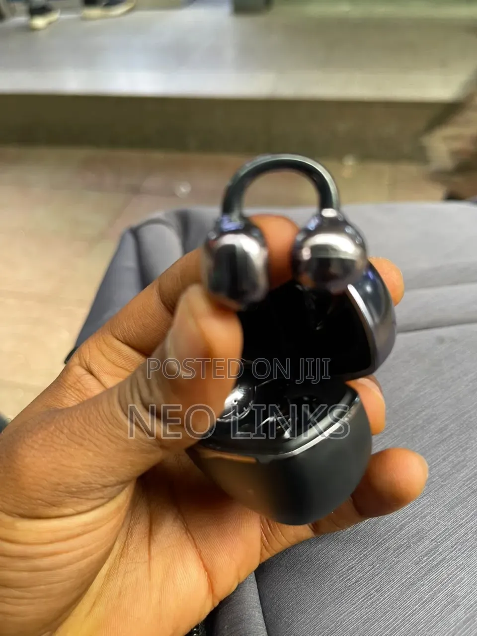 Wireless Earbuds