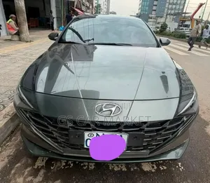 Hyundai Avante 2022 Teal