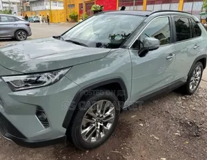 Toyota RAV4 2021 Teal