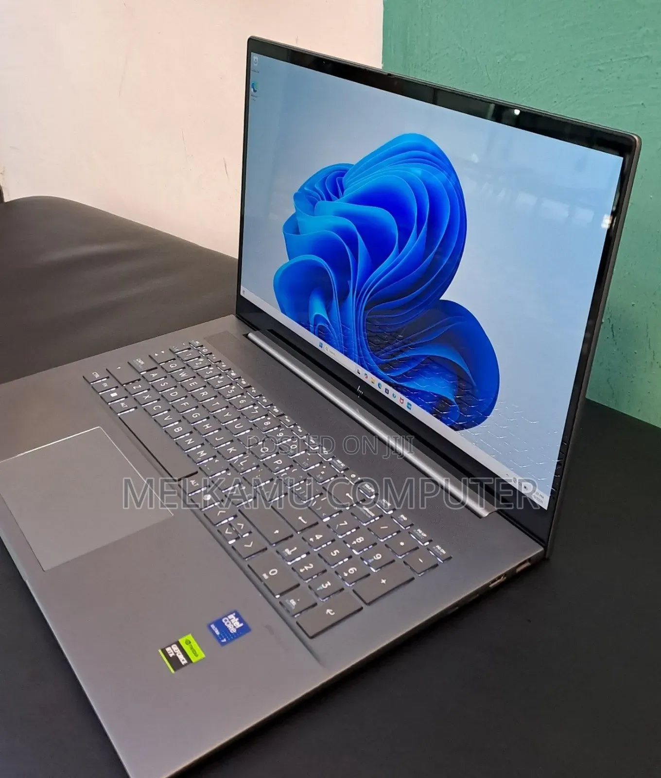 New Laptop HP Envy 17 16GB Intel Core Ultra 7 SSD 1T