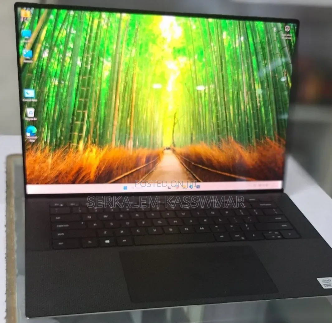 New Laptop Dell XPS 15 16GB Intel Core i7 SSD 512GB