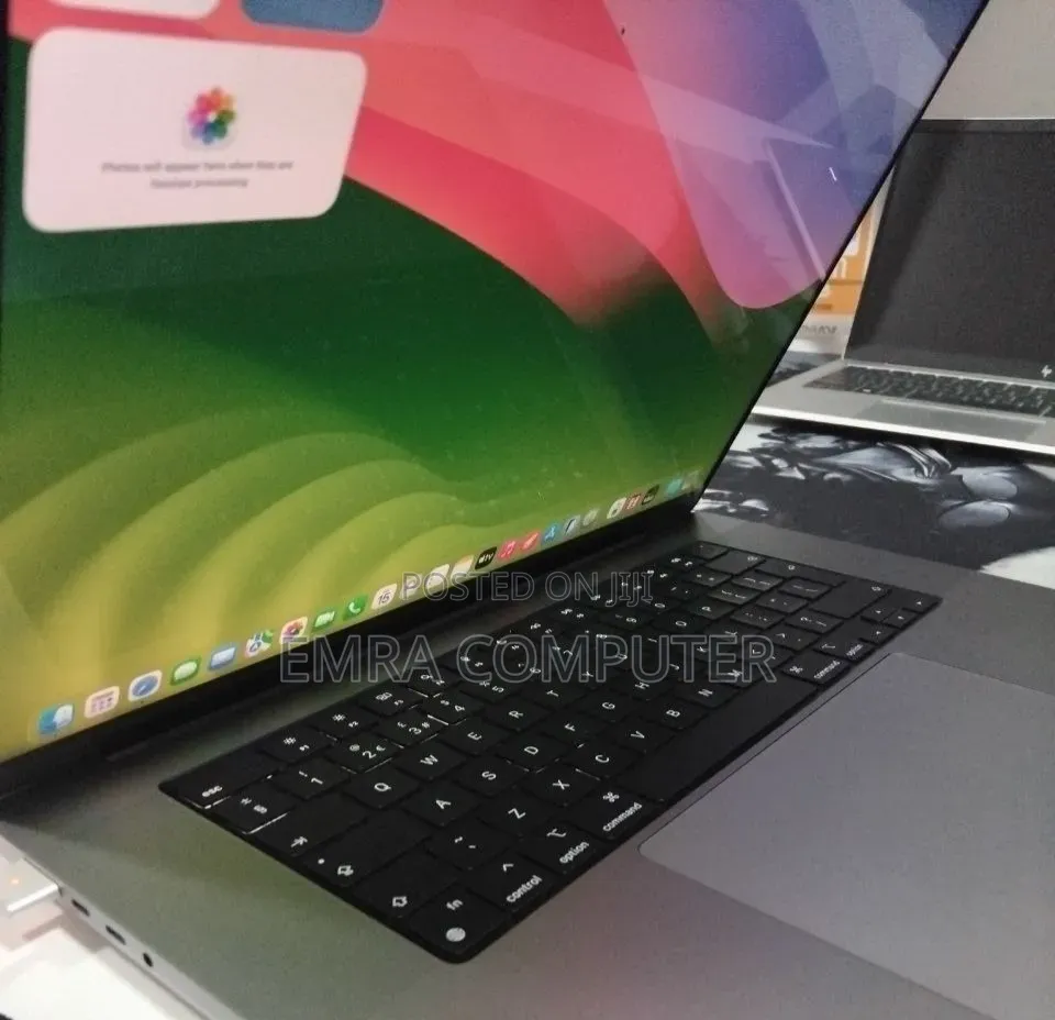 New Laptop Apple MacBook Pro 2021 M1 32GB Apple M1 SSD 1T
