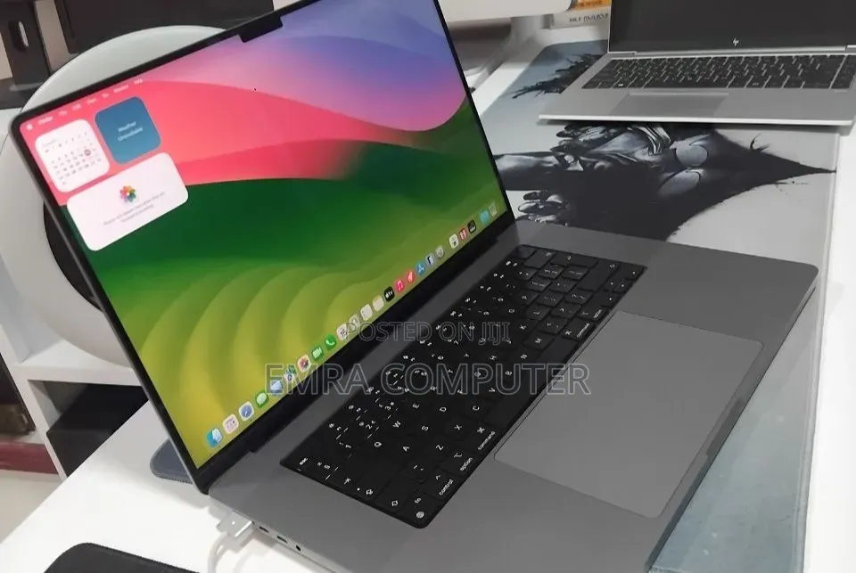 New Laptop Apple MacBook Pro 2021 M1 32GB Apple M1 SSD 1T