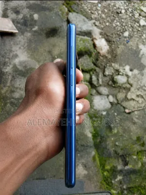 Mobile Phone 32 GB