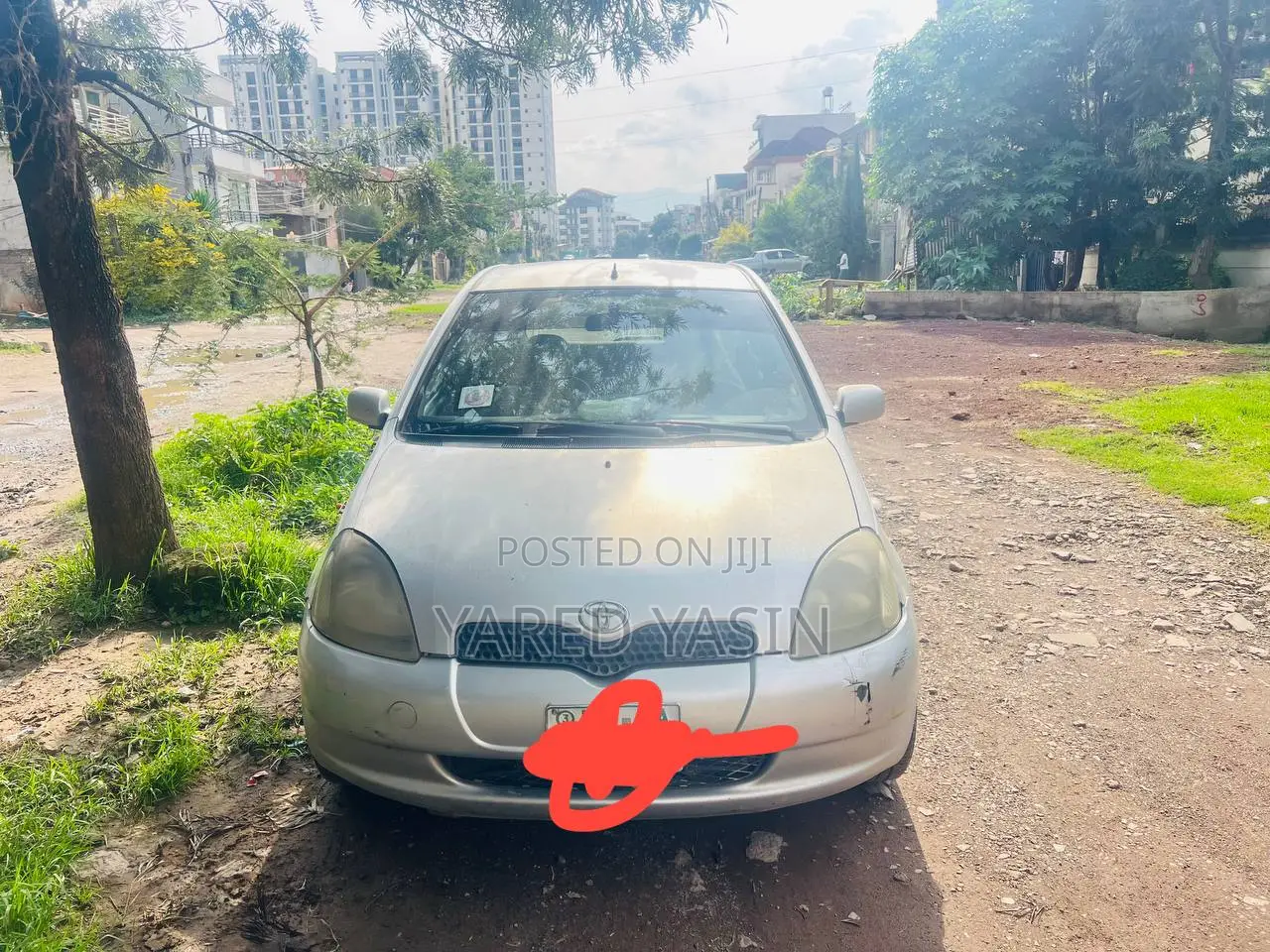 Toyota Vitz 2001 Silver