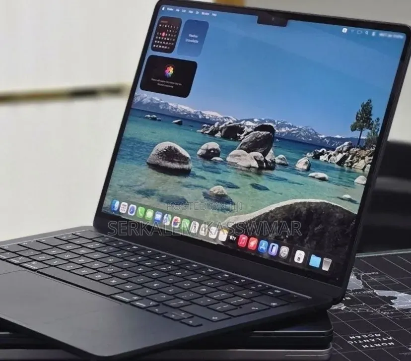 New Laptop Apple MacBook Pro 2024 M4 16GB Apple M4 SSD 256GB