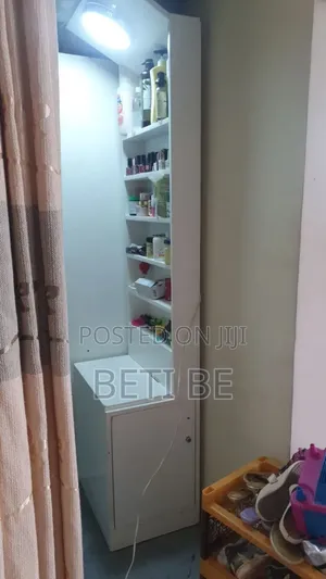 የጥፍር መስሪያ ጠረጴዛ